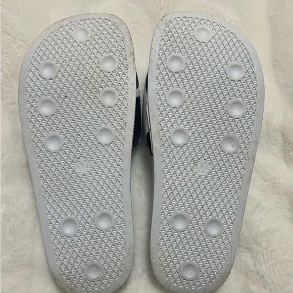 Chick-fil-A slippers - Picture 2 of 2